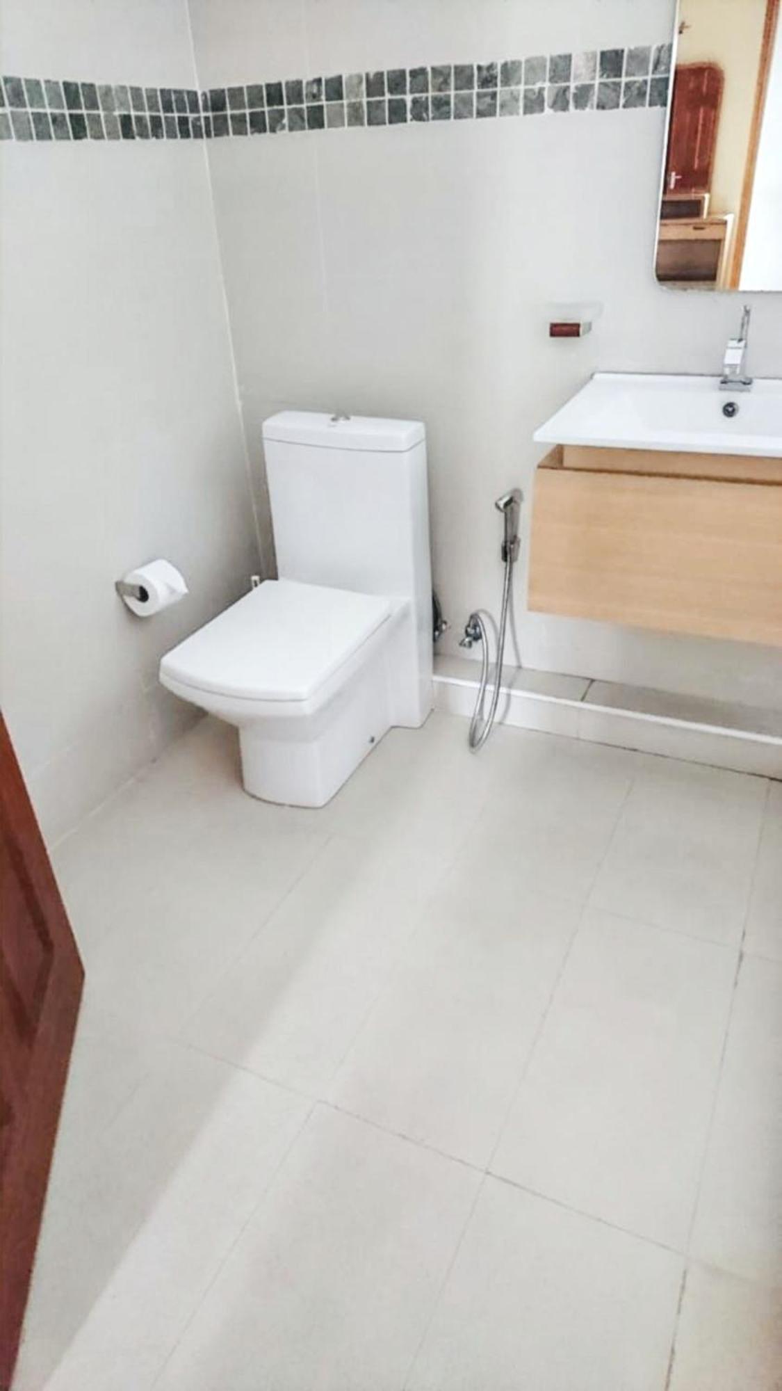 Spacious House In Flic En Flac With Shared Pool Εξωτερικό φωτογραφία