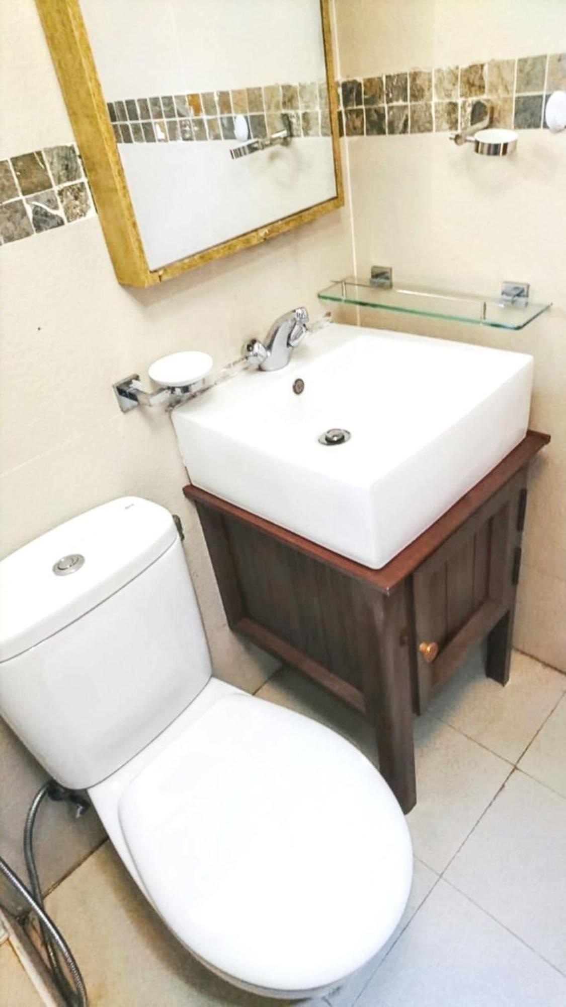 Spacious House In Flic En Flac With Shared Pool Εξωτερικό φωτογραφία